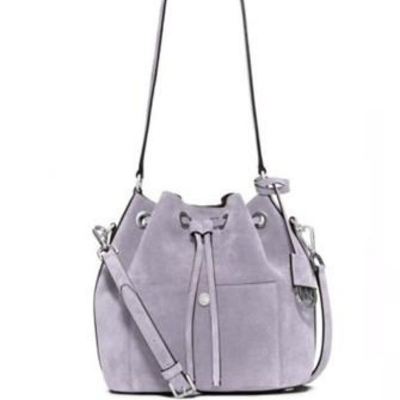 MiCHAEL KORS Greenwich LUXE BUCKET NWT - Picture 2 of 8